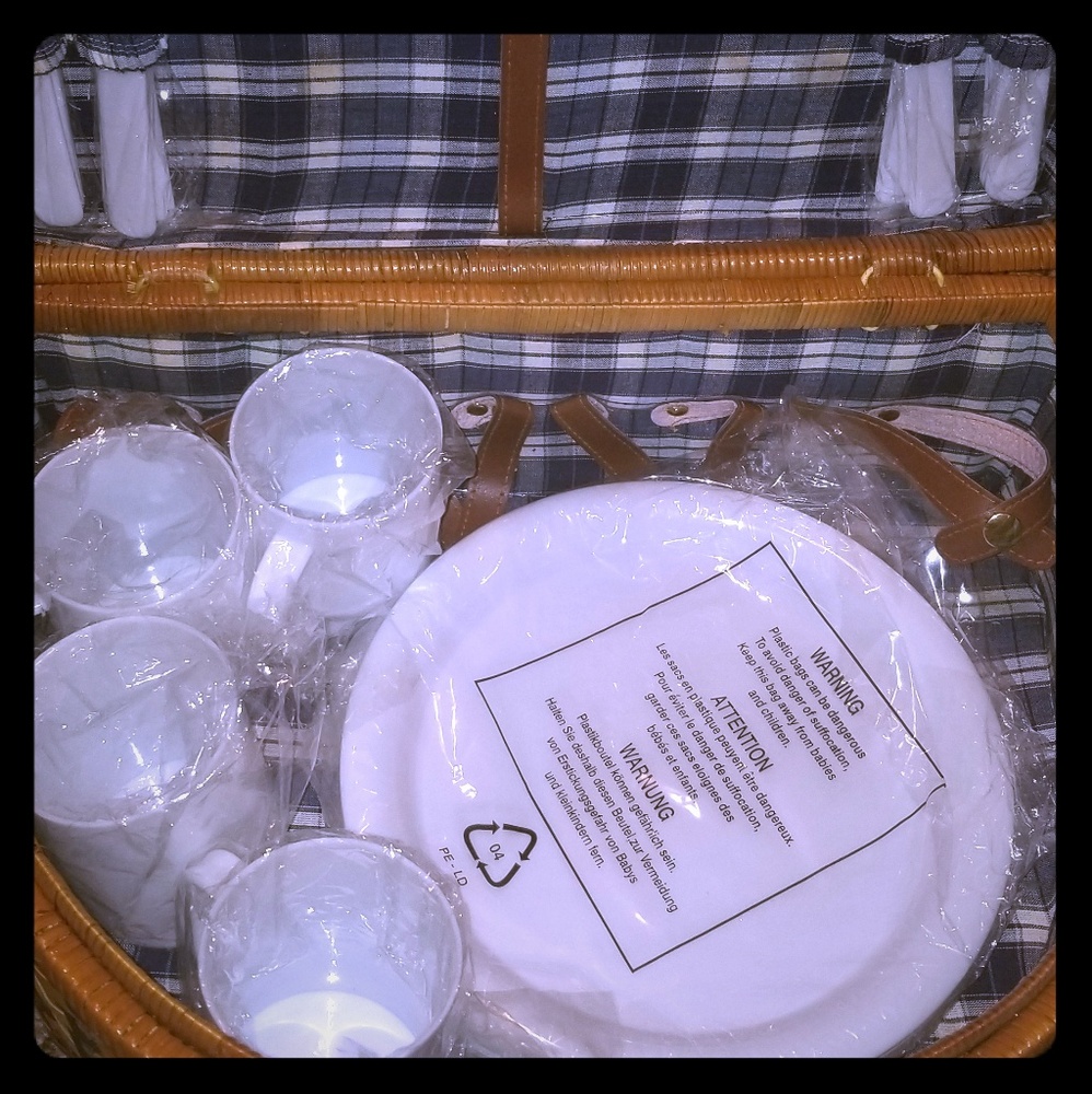 picnic basket